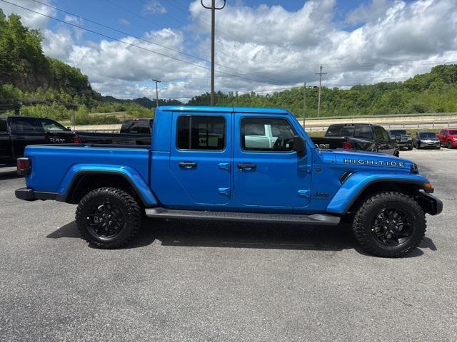 new 2025 Jeep Gladiator car, priced at $41,497