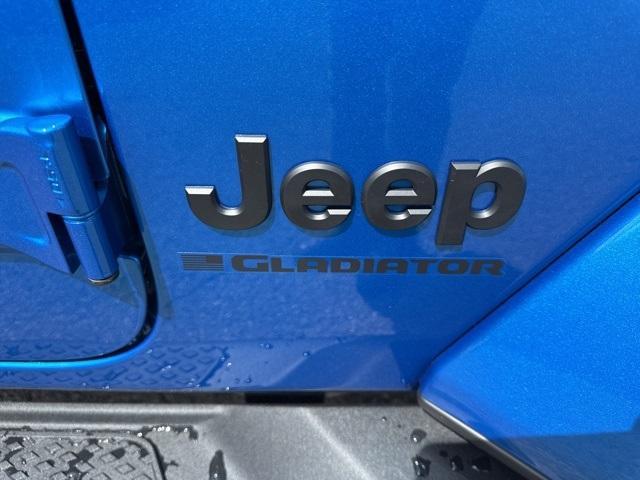 new 2025 Jeep Gladiator car, priced at $41,497