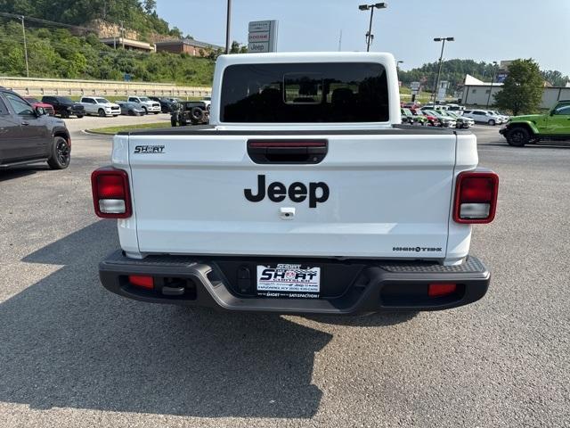 new 2025 Jeep Gladiator car, priced at $40,997