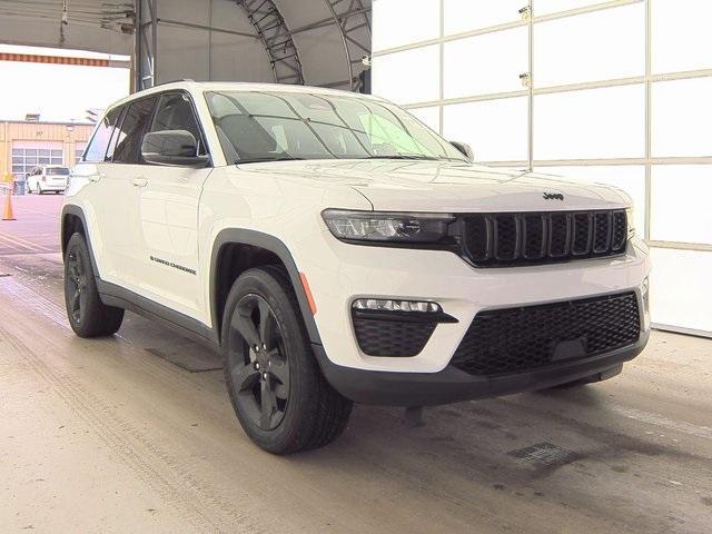 used 2023 Jeep Grand Cherokee car, priced at $28,996