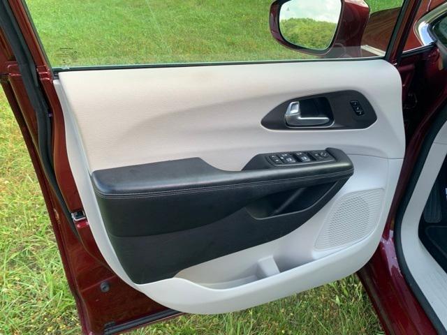 used 2019 Chrysler Pacifica car, priced at $21,996