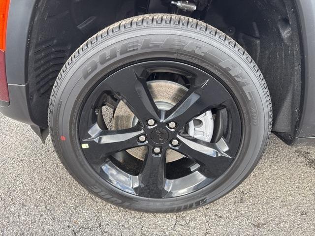 new 2025 Jeep Grand Cherokee L car, priced at $41,997