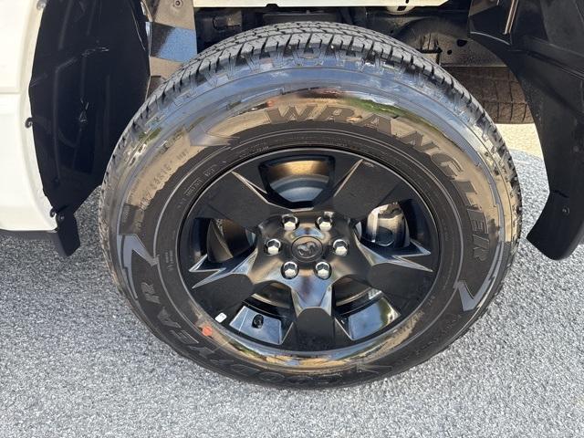new 2025 Ram 1500 car, priced at $41,997