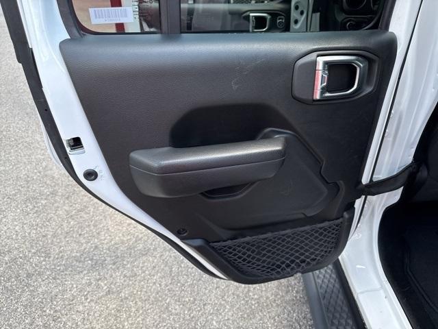 used 2023 Jeep Gladiator car, priced at $27,996