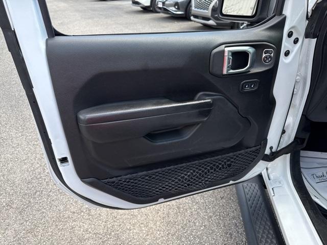 used 2023 Jeep Gladiator car, priced at $27,996