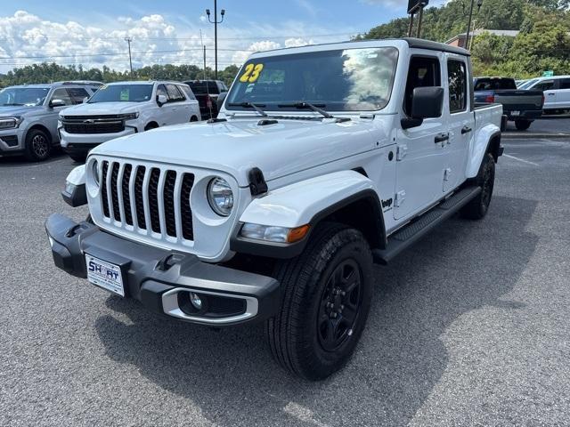 used 2023 Jeep Gladiator car, priced at $27,996