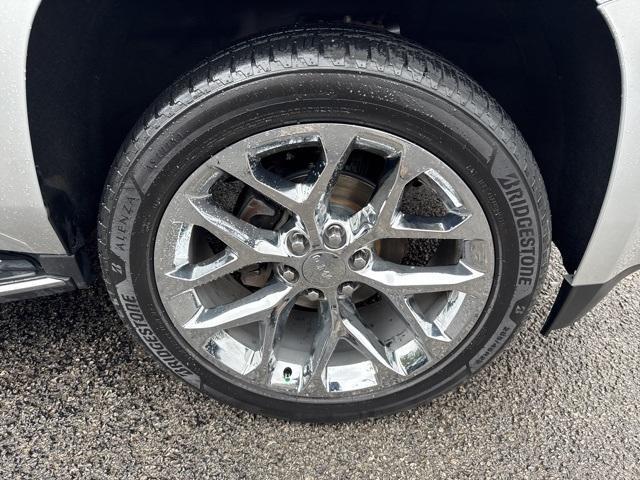 used 2018 GMC Yukon car, priced at $29,564