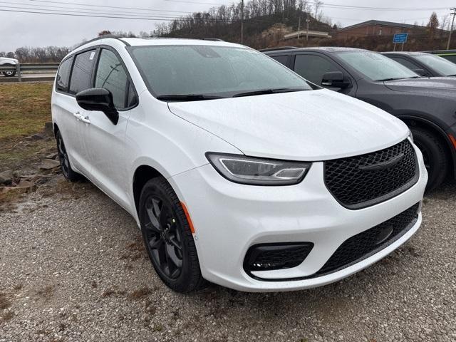 new 2026 Chrysler Pacifica car, priced at $51,497