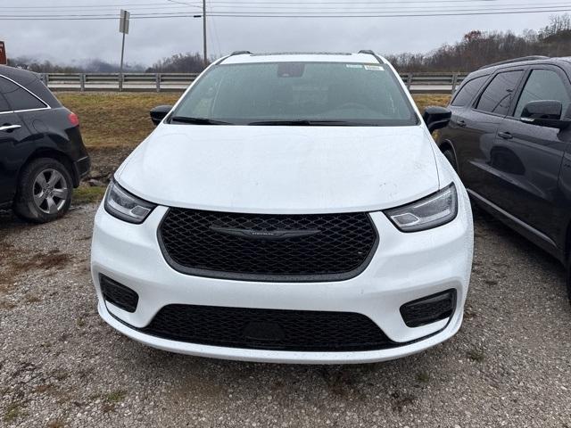new 2026 Chrysler Pacifica car, priced at $51,497