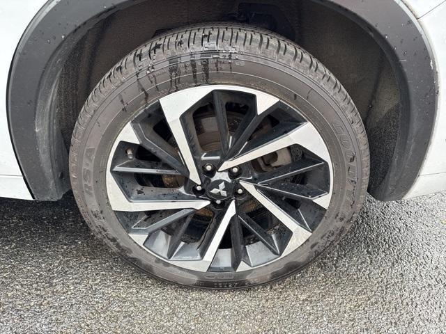 used 2023 Mitsubishi Outlander car, priced at $26,997