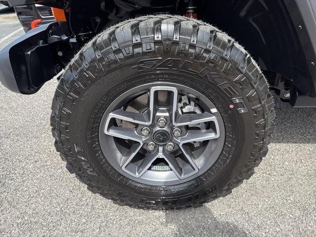 used 2025 Jeep Gladiator car, priced at $50,997