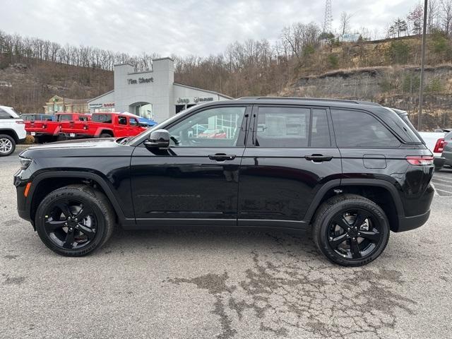 new 2025 Jeep Grand Cherokee car, priced at $40,150