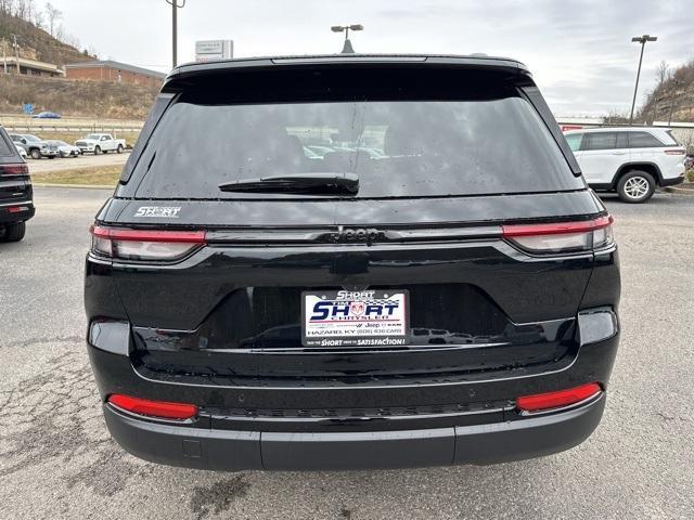 new 2025 Jeep Grand Cherokee car, priced at $40,150