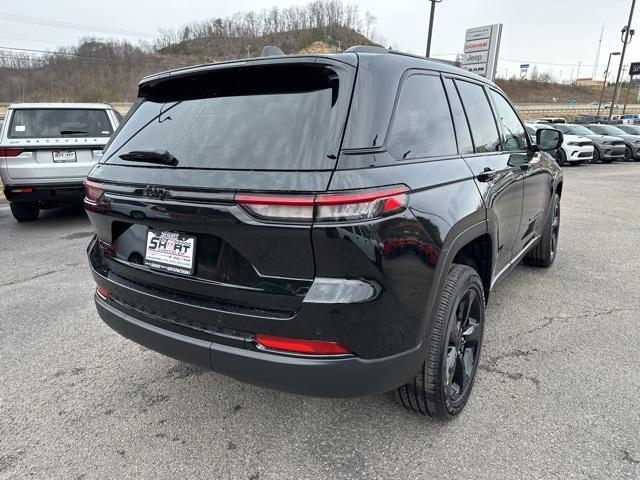 new 2025 Jeep Grand Cherokee car, priced at $40,150