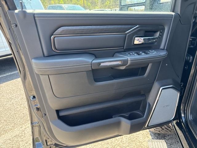 new 2025 Ram 2500 car, priced at $79,997