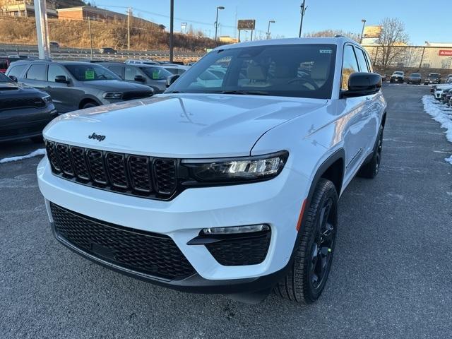 new 2025 Jeep Grand Cherokee car, priced at $45,347