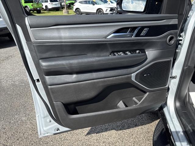 new 2025 Jeep Wagoneer L car, priced at $73,797