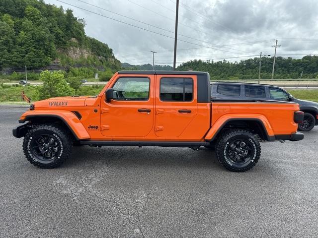 new 2025 Jeep Gladiator car, priced at $45,997