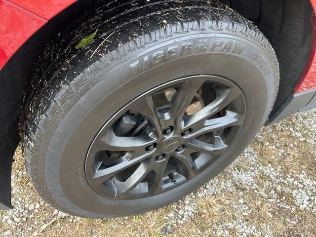 used 2023 Chevrolet Equinox car, priced at $25,700