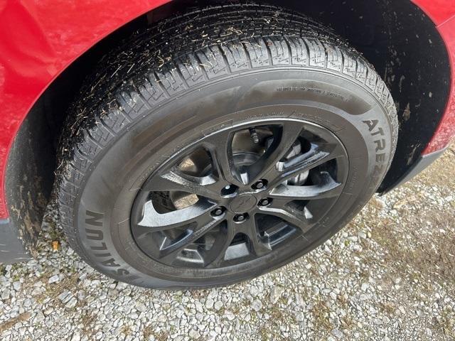 used 2023 Chevrolet Equinox car, priced at $25,700