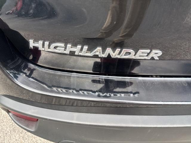 used 2019 Toyota Highlander car, priced at $20,996
