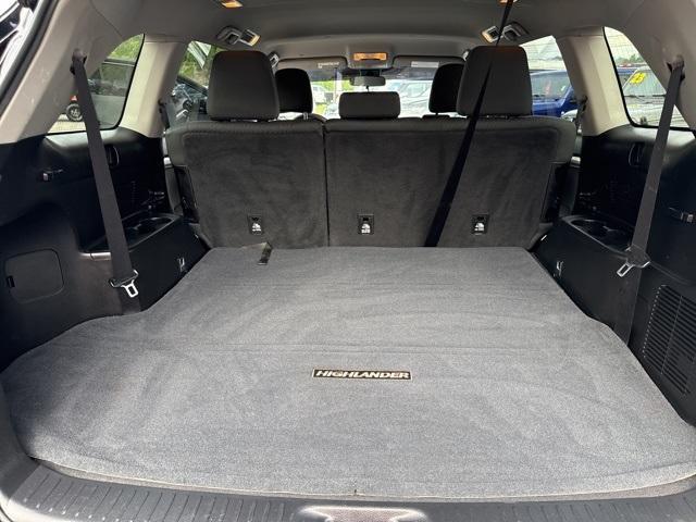 used 2019 Toyota Highlander car, priced at $20,996
