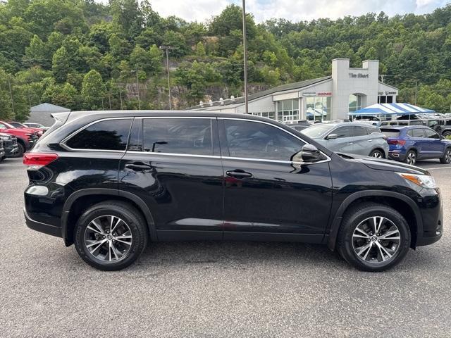 used 2019 Toyota Highlander car, priced at $20,996