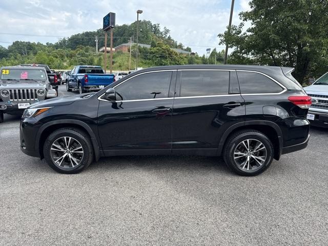 used 2019 Toyota Highlander car, priced at $20,996