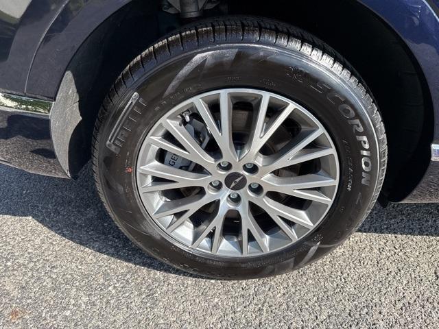 used 2025 Genesis GV80 car, priced at $52,996