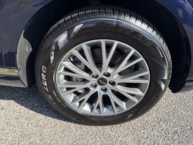 used 2025 Genesis GV80 car, priced at $52,996