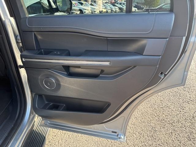 used 2024 Ford Expedition car, priced at $50,996