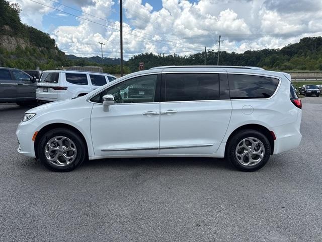 used 2021 Chrysler Pacifica car, priced at $31,997