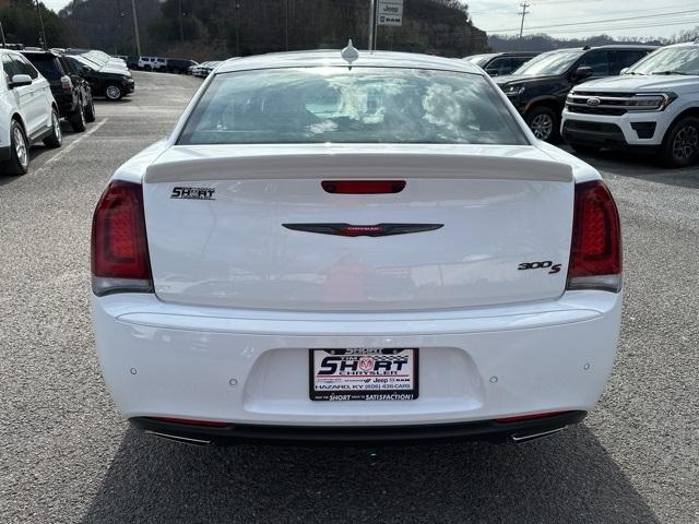 used 2022 Chrysler 300 car, priced at $25,996