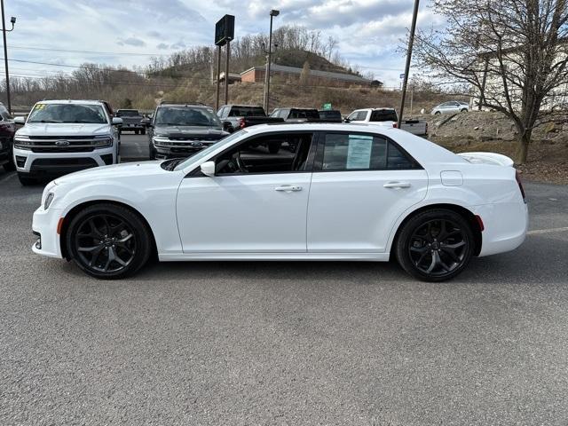 used 2022 Chrysler 300 car, priced at $25,996