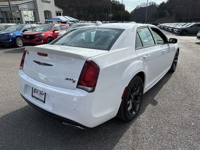 used 2022 Chrysler 300 car, priced at $25,996