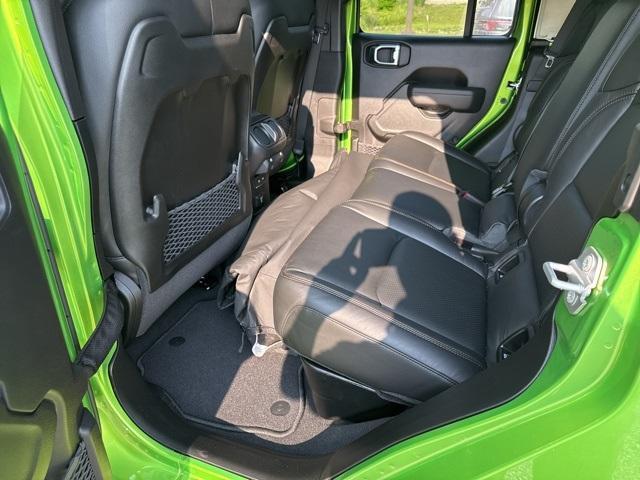 new 2025 Jeep Gladiator car, priced at $52,197