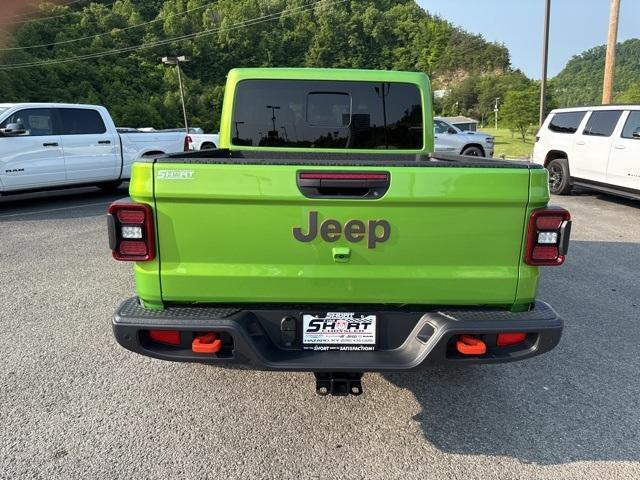 new 2025 Jeep Gladiator car, priced at $52,197