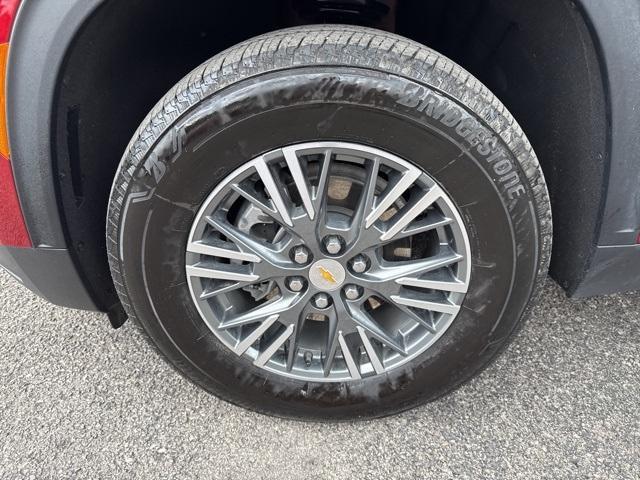 used 2024 Chevrolet Traverse car, priced at $40,996