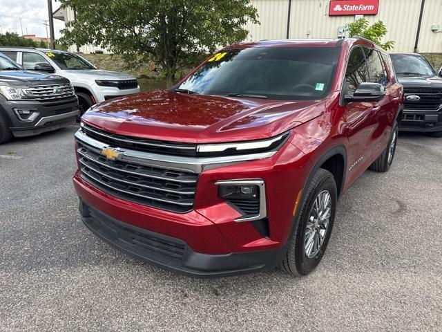 used 2024 Chevrolet Traverse car, priced at $40,996