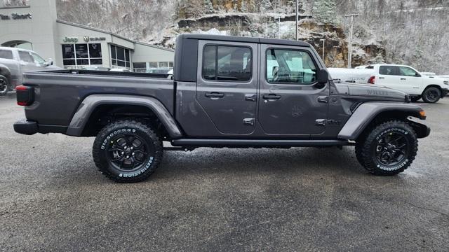 new 2025 Jeep Gladiator car, priced at $44,597