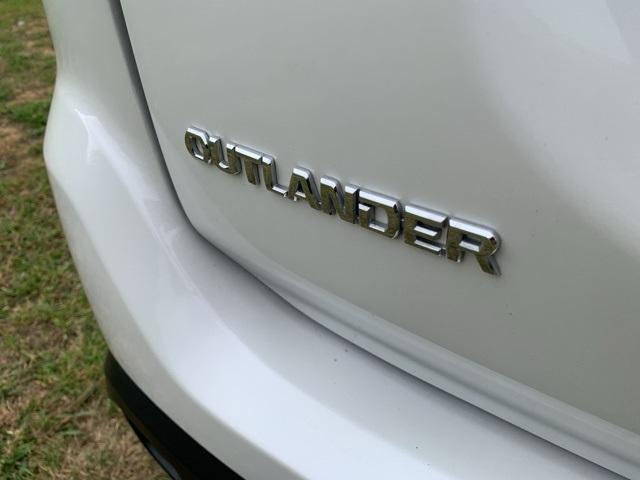 used 2020 Mitsubishi Outlander car, priced at $17,996