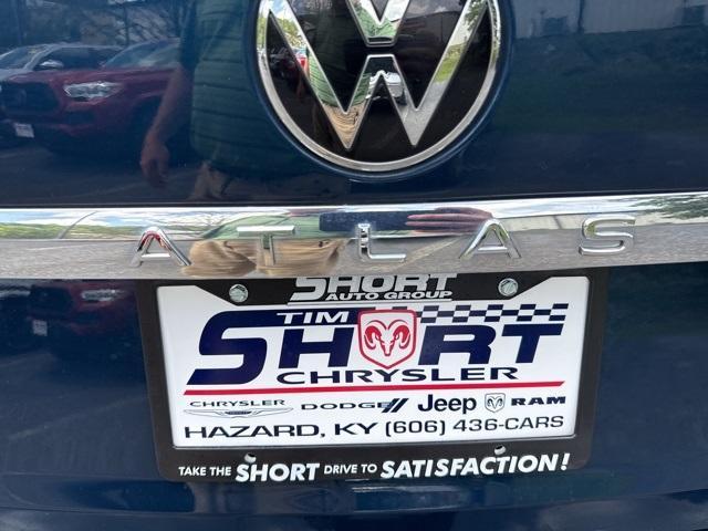 used 2022 Volkswagen Atlas car, priced at $20,996