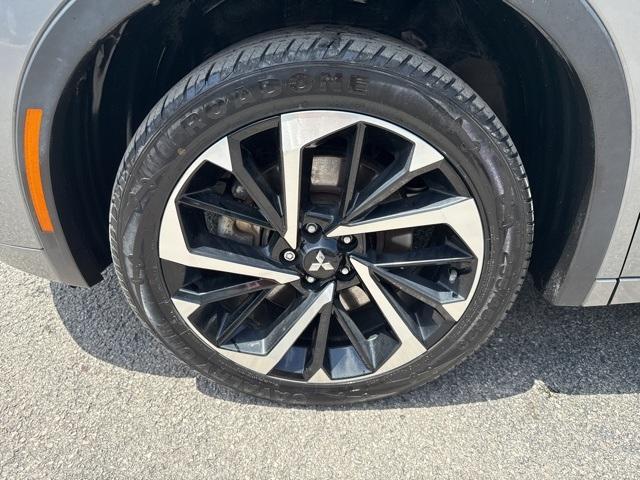 used 2023 Mitsubishi Outlander car, priced at $23,996