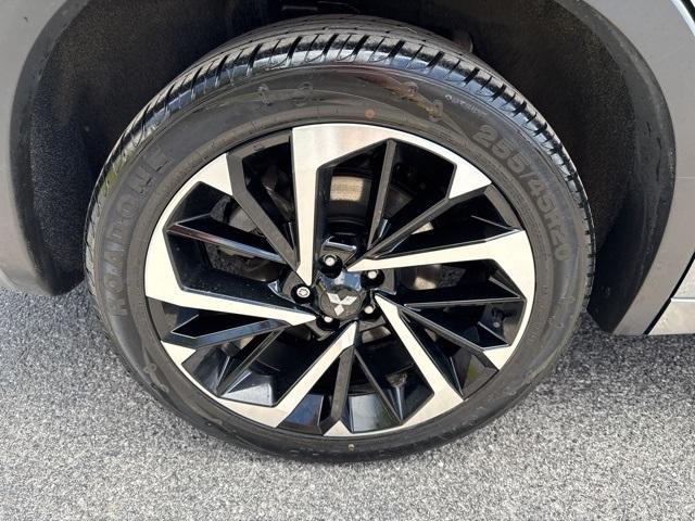 used 2023 Mitsubishi Outlander car, priced at $23,996