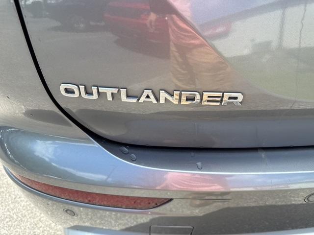 used 2023 Mitsubishi Outlander car, priced at $23,996