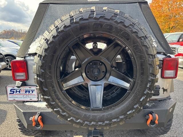 used 2015 Jeep Wrangler Unlimited car, priced at $21,300