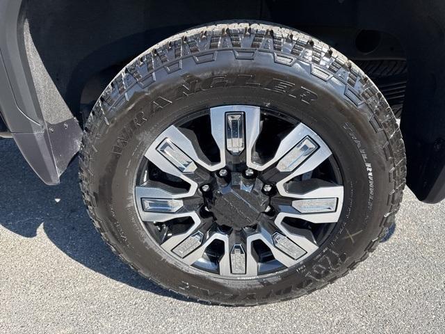 used 2024 GMC Sierra 2500 car, priced at $77,500
