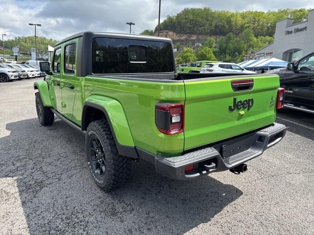new 2025 Jeep Gladiator car, priced at $43,997