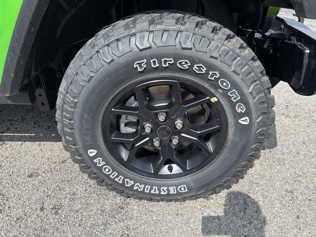 new 2025 Jeep Gladiator car, priced at $43,997