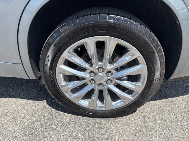 used 2023 Cadillac XT6 car, priced at $43,996
